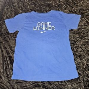 Boys Nike t shirt size lg 10/12